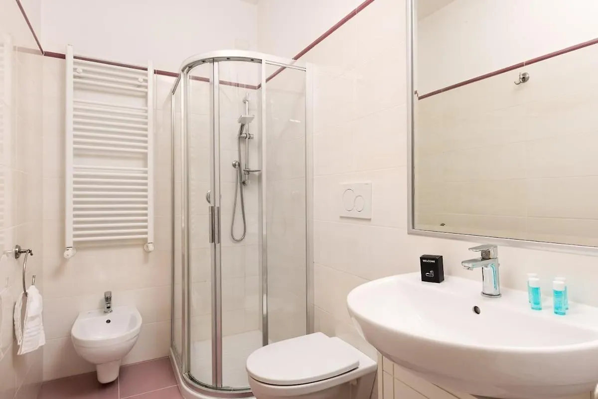 Apartment Idyllia - Spacious Bright Flat Rome