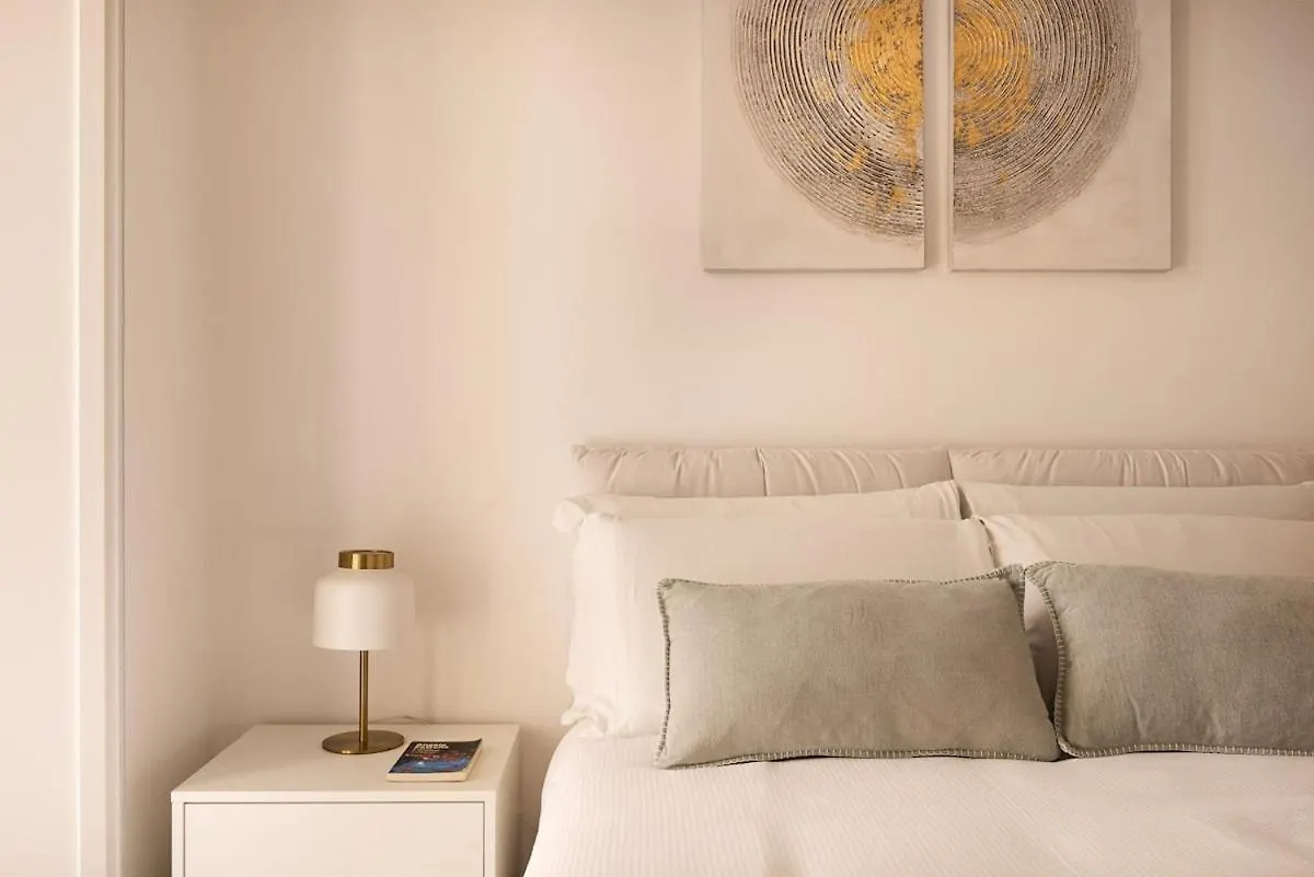 Idyllia - Spacious Bright Flat Rome 0*,  Italy