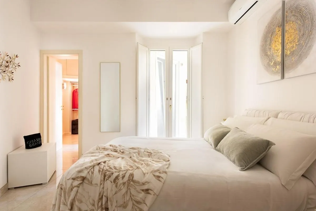 Idyllia - Spacious Bright Flat Rome 0*,  Italy